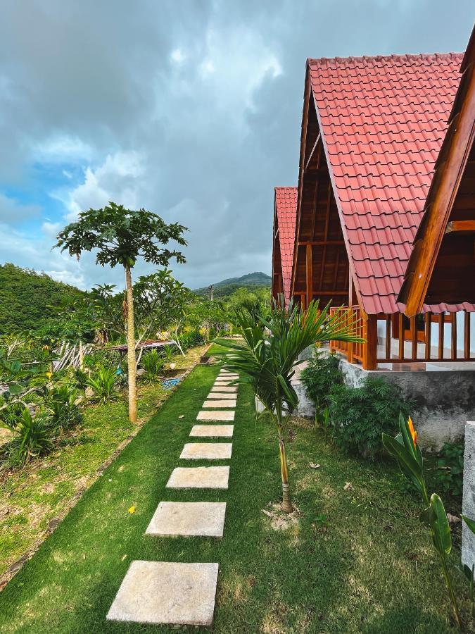 Dbelish Village & Resto Batumadeg エクステリア 写真