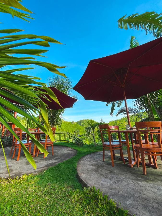 Dbelish Village & Resto Batumadeg エクステリア 写真